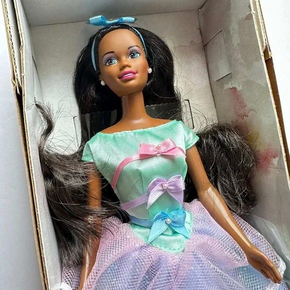 Mattel 1997 Spring Tea Party Barbie Avon Special Edition African American 18657 - Picture 1 of 9